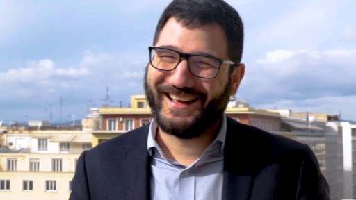 Ηλιόπουλος : Βαρύτατα εκτεθειμένος ο Χρυσοχοΐδης για τη δολοφονία Καραϊβάζ