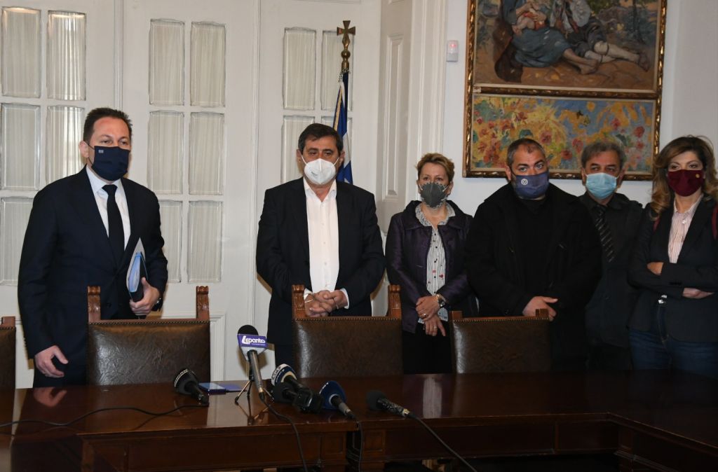 Πέτσας: Δύο επιλογές για τη στήριξη του επιχειρηματικού κόσμου της Αχαΐας