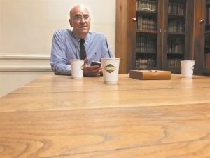 «Να μπορεί κάποιος να βγει αισιόδοξος από την έκθεση»