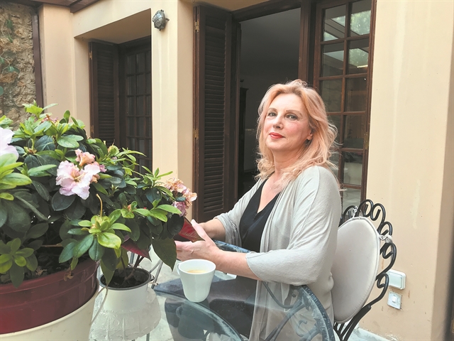 «Τώρα πια και οι δικοί μας καλλιτέχνες μιλούν ψαγμένα για το έργο τους»