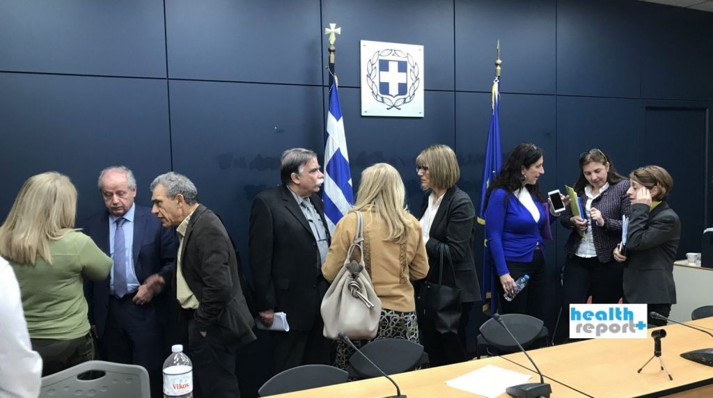 Βουλή : Χαμός με την τροπολογία για την ασυλία της Επιτροπής λοιμωξιολόγων