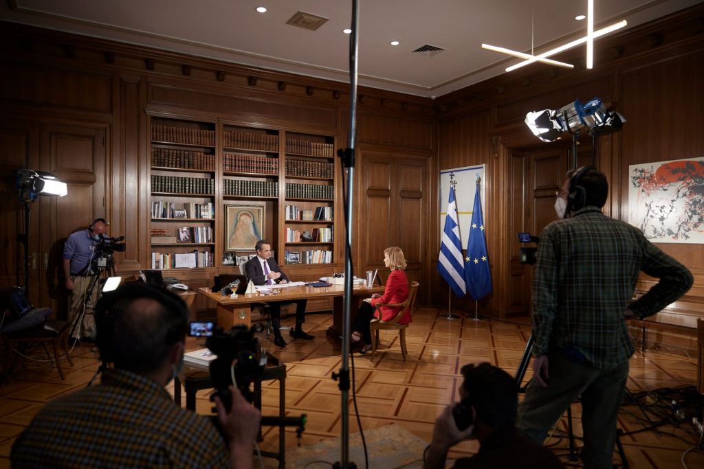 Δριμεία επίθεση εξαπολύουν στον πρωθυπουργό τα κόμματα της Αντιπολίτευσης