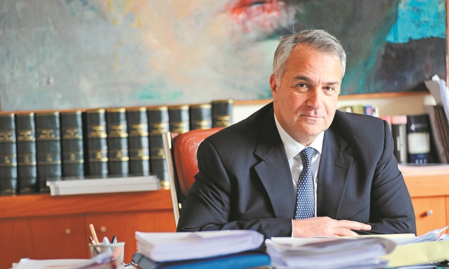 Δικαίωμα στην κάλπη για όλους τους Ελληνες