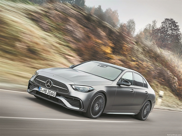 Κλέβει την παράσταση