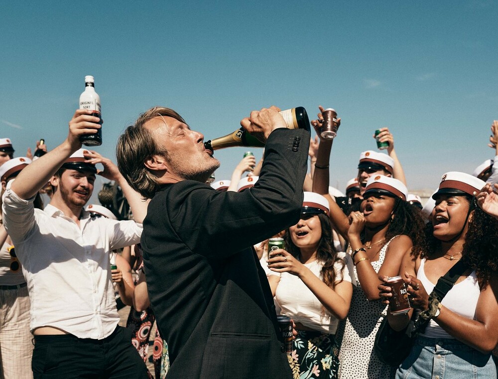 Το Another Round δεν είναι φαβορί των Όσκαρ, αλλά θα άξιζε ένα
