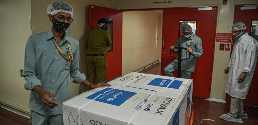 Η Γαλλία ξεκινά τις ευρωπαϊκές δωρεές εμβολίων στις φτωχότερες χώρες