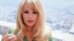 Η άγνωστη σωσίας της Αλίκης Βουγιουκλάκη