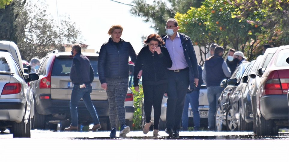 Γιώργος Καραϊβάζ : Θρήνος για τον θάνατό του