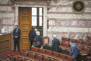 Οσα ενώνουν τον Αραχωβίτη με τον Καιρίδη…