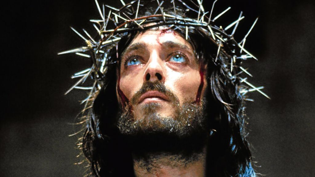 Ο Ιησούς από τη Ναζαρέτ: Ετσι ο Τζεφιρέλι έκανε καθηλωτικό το βλέμμα του Ρόμπερτ Πάουελ