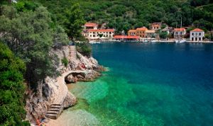 Ζαχαράκη στο MEGA: Όποιοι περιορισμοί – μέτρα υπάρχουν για τους έλληνες ισχύουν και για τους τουρίστες