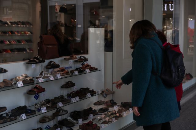 Ανοίγουν τη Δευτέρα τα μαγαζιά σε Θεσσαλονίκη και Αχαΐα