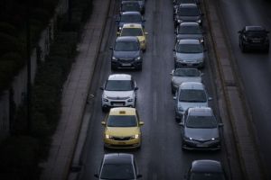 Πάσχα : Τρία εμπόδια στον δρόμο για το… χωριό; Πότε θα ληφθούν οι οριστικές αποφάσεις