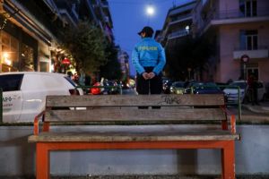 Μπαλάσκας για κορονοπάρτι: «Αν επέμβουμε, θα έχουμε μία χειρότερη Νέα Σμύρνη»