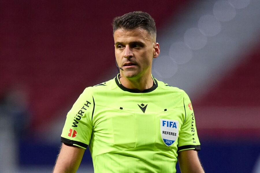 Ρεάλ Μαδρίτης – Μπαρτσελόνα : Αλλαγή διαιτητή στο El Clásico λόγω τραυματισμού