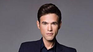 Μένιος Φουρθιώτης : Αναφορές για πυροβολισμούς έξω από το σπίτι του