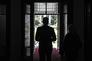 «Όχι» από Μαξίμου σε οριζόντια μέτρα στήριξης – Στο «περίμενε» το μοντέλο 2022