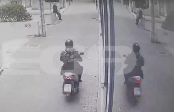 Τι απαντά ο ντελιβεράς που κατηγορείται για κλοπή εμβολίου