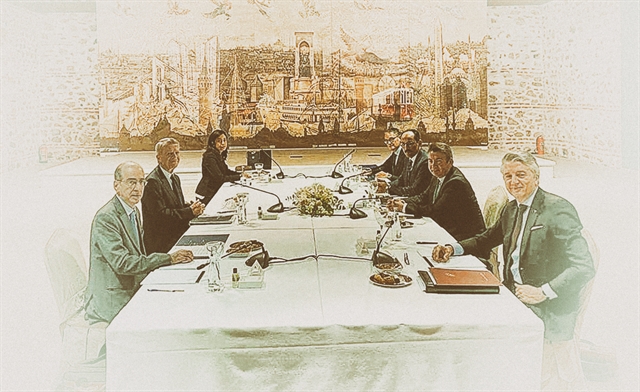 «Ερχεται μπόρα…»