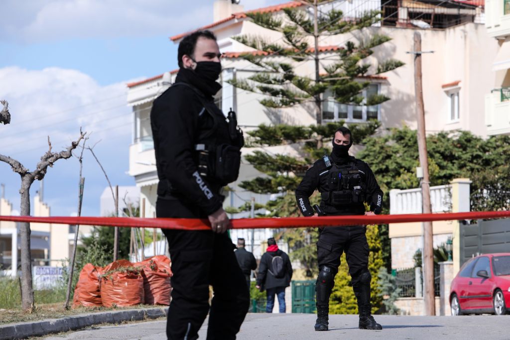 Δολοφονία Καραϊβάζ : Ποιος είναι και τι κρύβει η υπόθεση του ποινικού που τον απειλούσε