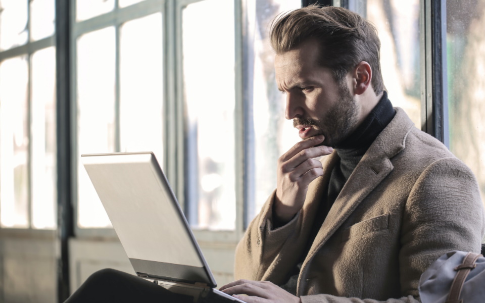 Τα ελαφρύτερα business laptops που θα σε ακολουθήσουν εύκολα όπου κι αν πας