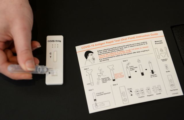 Χαμηλή η αποτελεσματικότητα των self test στους ασυμπτωματικούς λέει ο Μόσιαλος