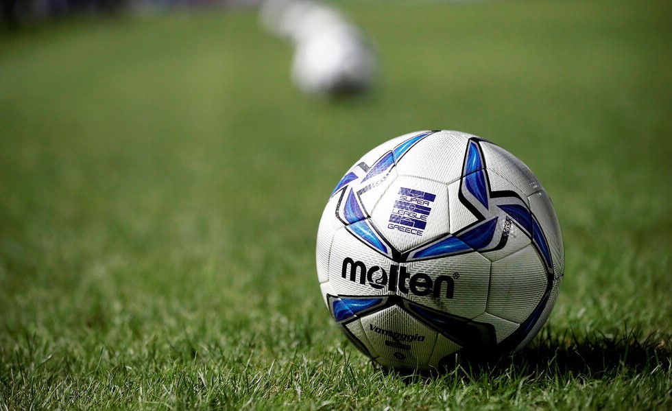 Η Super League «τρολάρει» την ESL