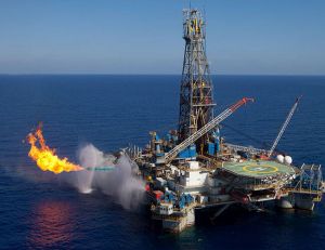 Έρχονται οι Γάλλοι για τα κοιτάσματα – Τον Ιούλιο στην Αθήνα η Total