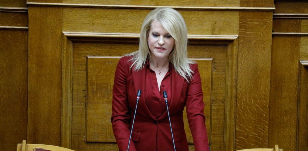 ΣΥΡΙΖΑ: Αποχή από τη Βουλή μετά το αυτογκόλ