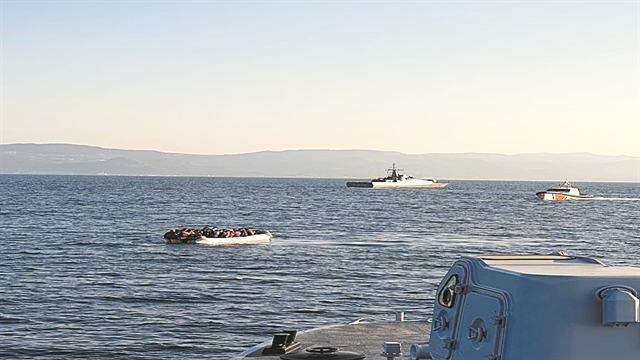 Νέο σκηνικό έντασης με πρόσφυγες στήνει η Αγκυρα