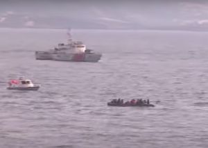 Μηταράκης: Η Τουρκία ενορχηστρώνει παράνομες διελεύσεις μεταναστών στο Αιγαίο