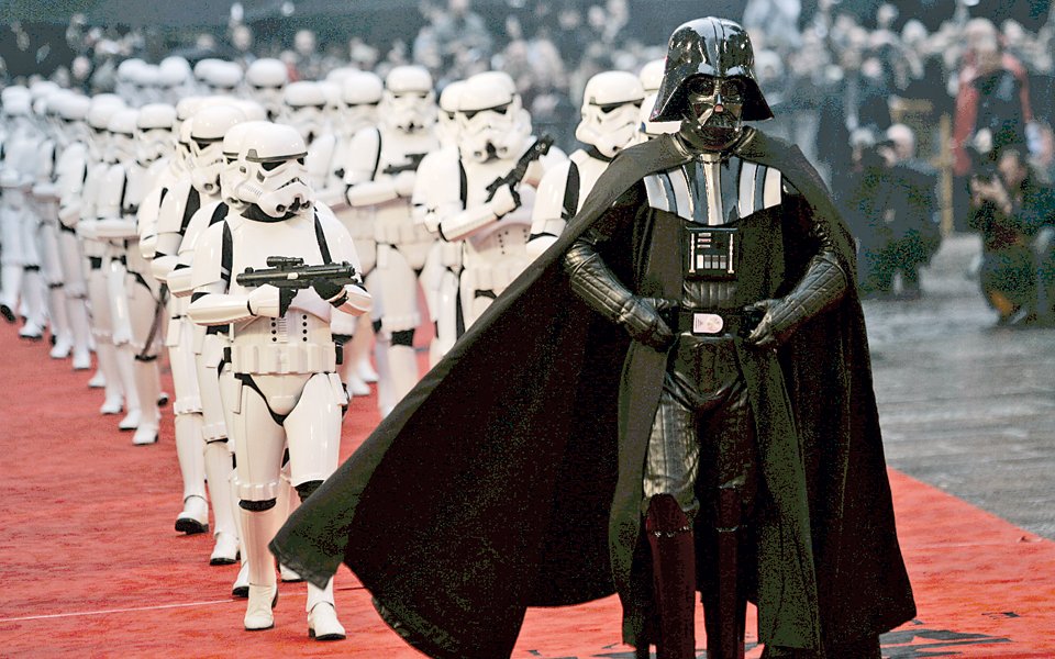 Η νέα εποχή του «Πολέμου των Aστρων» – Η Δημοκρατία του…  Τζορτζ Λούκας