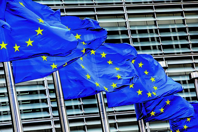 Σήμα κινδύνου: Η ΕΕ κινδυνεύει να χάσει οριστικά τα δυτικά Βαλκάνια!