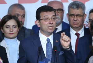 Τουρκία: Εισαγγελική έρευνα κατά Ιμάμογλου για… τον τρόπο που περπάτησε