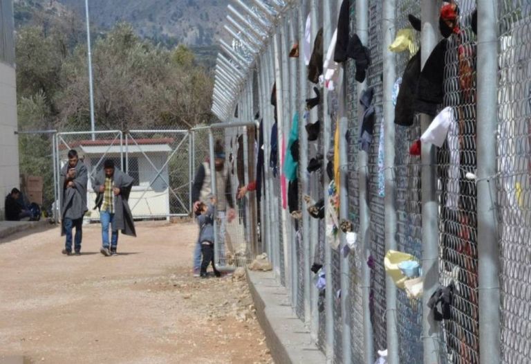 Χίος: Φρίκη στη ΒΙΑΛ - Ποντίκια κατασπάραξαν νεκρό πρόσφυγα | tanea.gr