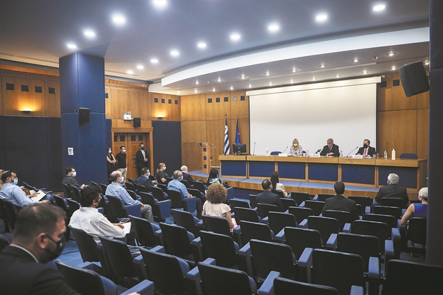 Πιο δύσκολος ο δρόμος για τους υποψηφίους στην  Εθνική Σχολή Δημόσιας Διοίκησης