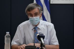 Σωτήρης Τσιόδρας: Είχε προειδοποιήσει για τις μεταλλάξεις ένα χρόνο πριν – Τα προφητικά του λόγια και οι εκτιμήσεις για το μέλλον