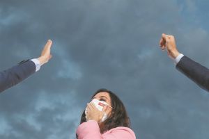 Κάλπες, σφαίρες και απειλές θανάτου