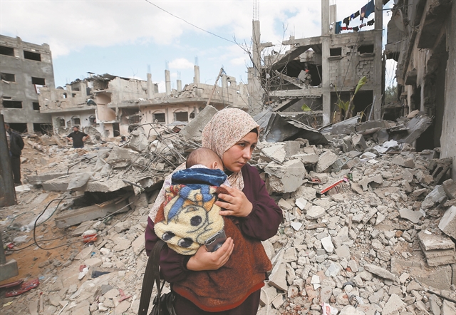 Αντέχει η εκεχειρία, επείγει η ανθρωπιστική βοήθεια