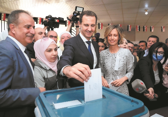 Ο Ασαντ πανηγυρίζει, αλλά η Συρία υποφέρει