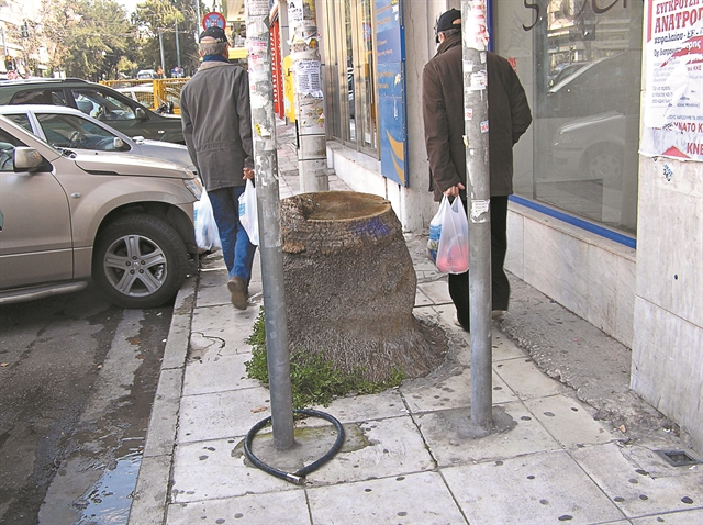 Ξεκινά η ανάπλαση των πεζοδρομίων