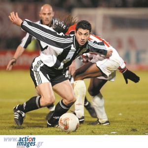 Ο προπονητικός στόχος και το αγγλικό όνειρο του γιου