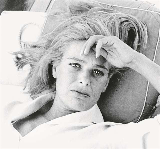 Η Μελίνα Μερκούρη έλαβε βραβείον ηθοποιίας στο Φεστιβάλ των Καννών