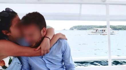 Γλυκά Νερά: Οι αστυνομικοί βρήκαν το μωρό να χτυπάει την Καρολάιν για να την ξυπνήσει