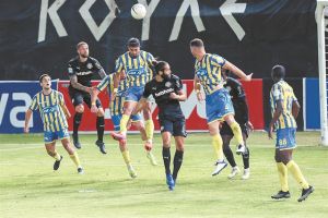 Καθάρισε η Λαμία