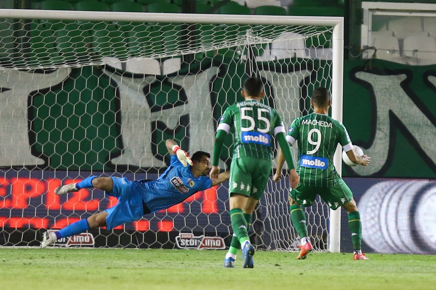 Το χαμένο πέναλτι του Μακέντα στις καθυστερήσεις