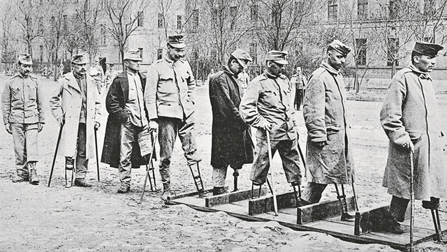 Επόμενη στάση: πόλεμος