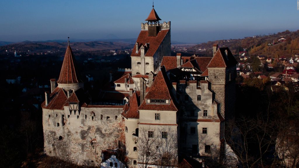Ρουμανία: Το κάστρο του κόμη Δράκουλα έγινε εμβολιαστικό κέντρο