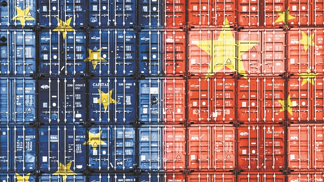 Η ΕΕ πάγωσε την εμπορική συμφωνία με την Κίνα