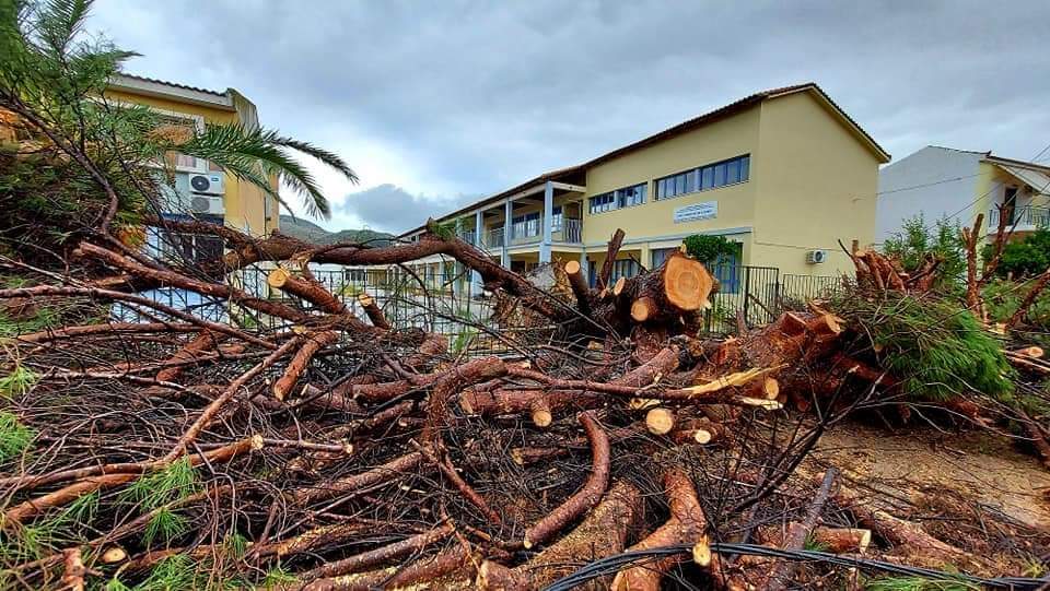 Μυτίληνη: Μεγάλες ζημίες από το «χτύπημα» υδροστρόβιλου